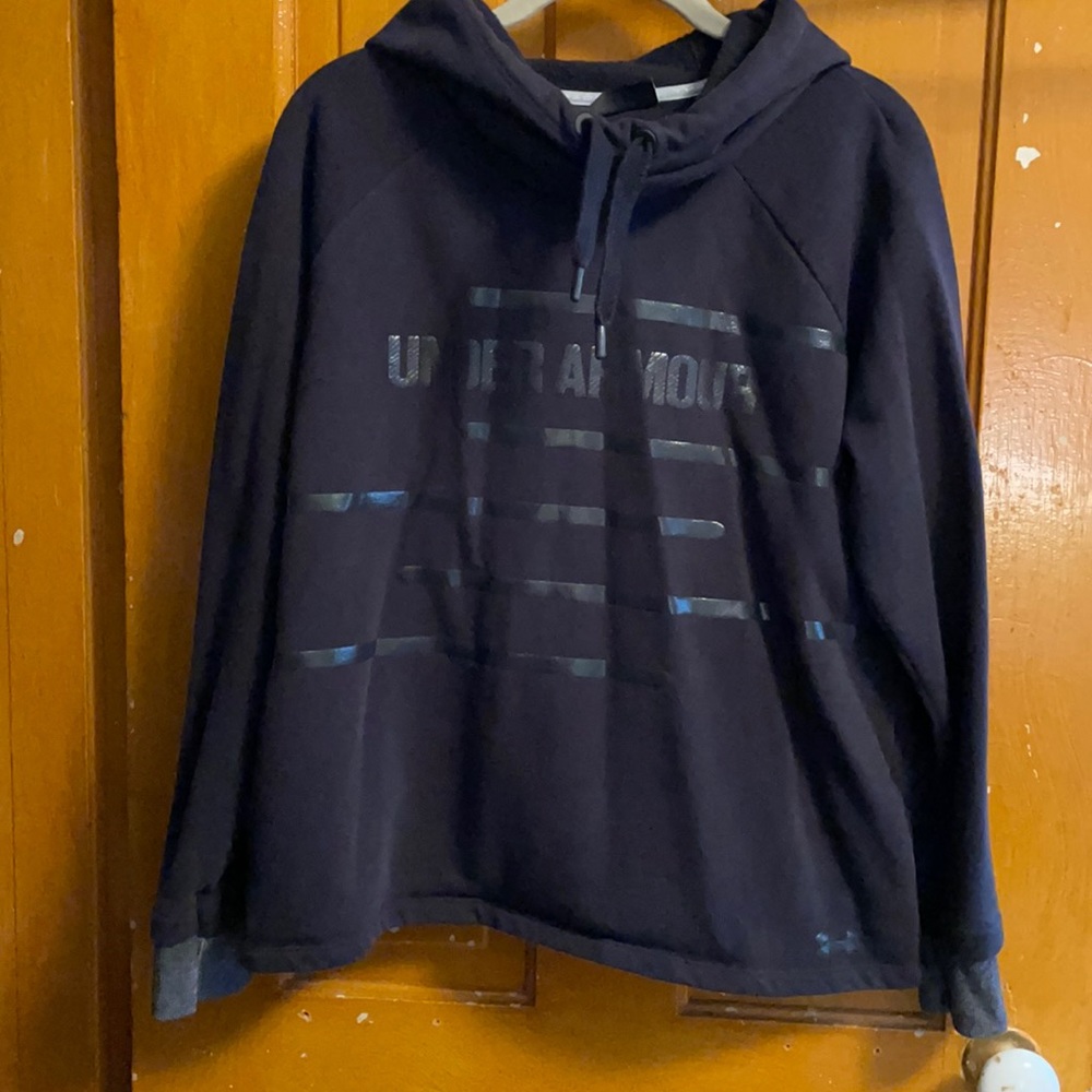 black under armour cowl neck hooded sweatshirt medium women’s
